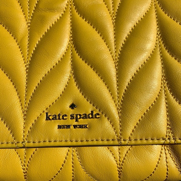 KATE SPADE ♠️ - Picture 3 of 6